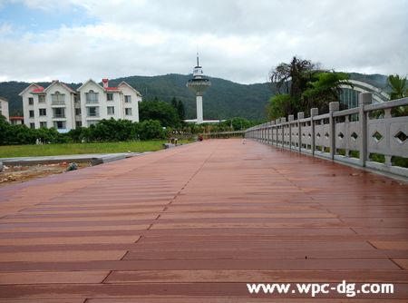 惠州三和国际花园塑木地板